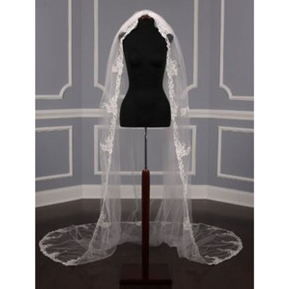 St. Pucchi M9339 Diamond White Silver Chapel Length Tulle Wedding Bridal Veil main image 5
